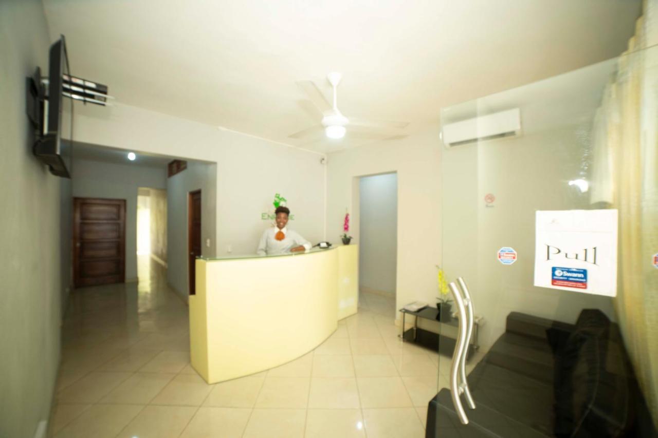 Hotel Enrique I Gazcue, Bed And Breakfast サントドミンゴ エクステリア 写真